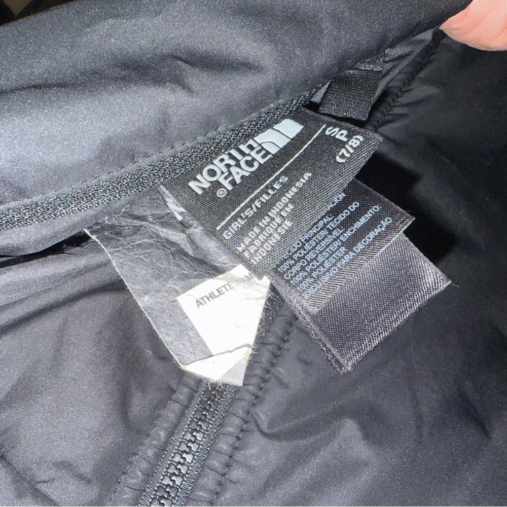 The North Face Kids Black Jacket - Picture 3 of 4